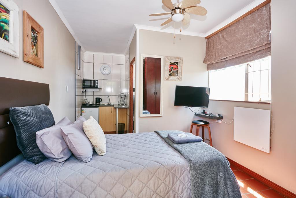 Appartamento 1202 On Cowgill Pretoria-Noord Esterno foto