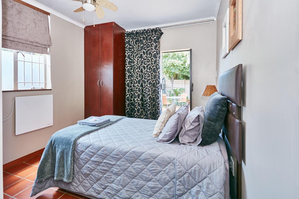 Appartamento 1202 On Cowgill Pretoria-Noord Esterno foto